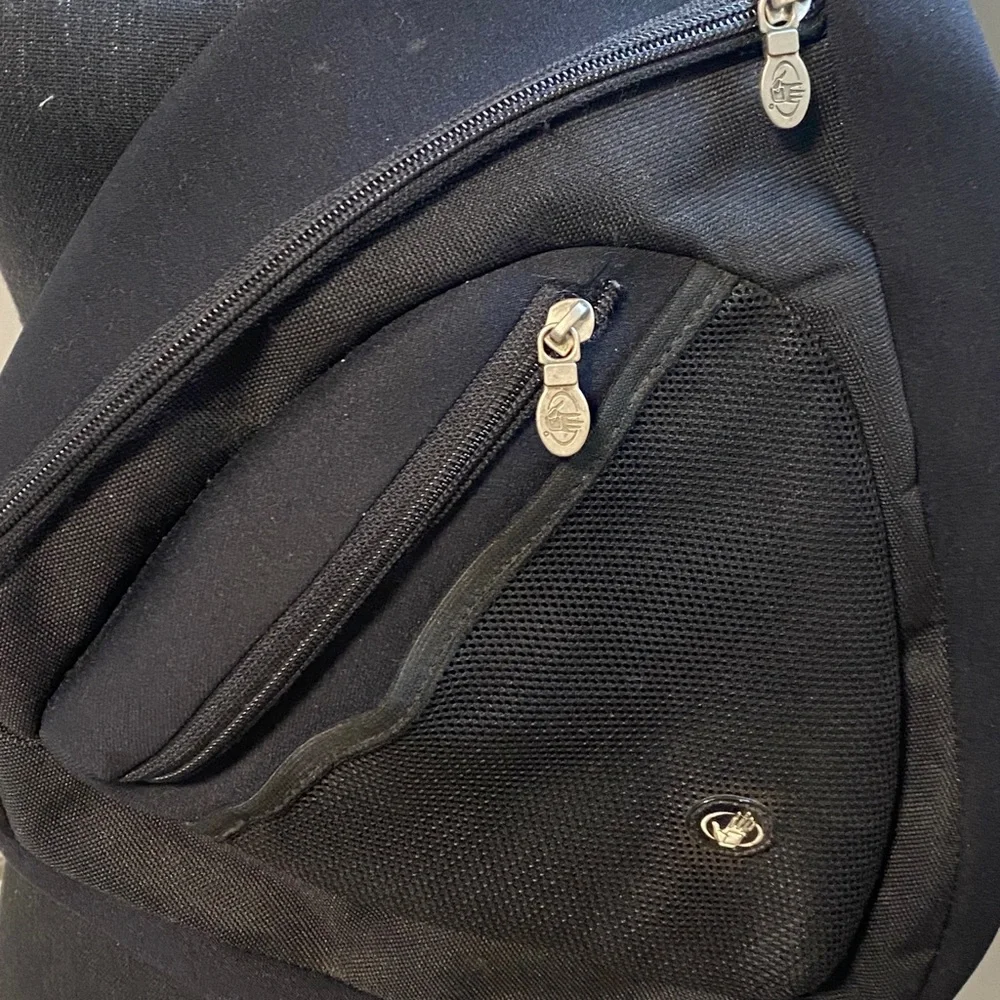 Body glove Velcro swim sport crossbody - Picture 2 of 5